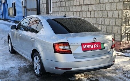 Skoda Octavia, 2018 год, 1 595 000 рублей, 3 фотография