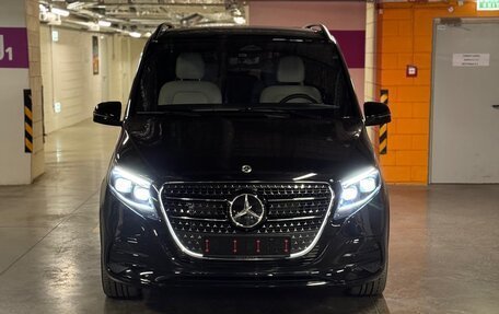 Mercedes-Benz V-Класс, 2025 год, 19 000 000 рублей, 4 фотография