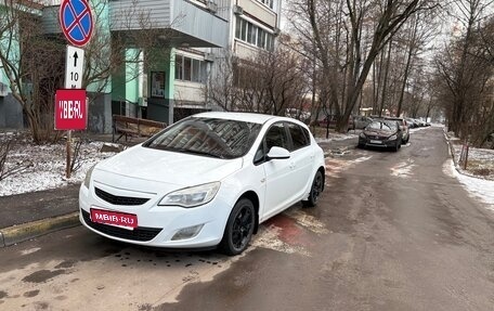 Opel Astra J, 2011 год, 540 000 рублей, 1 фотография