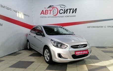 Hyundai Solaris II рестайлинг, 2013 год, 909 000 рублей, 1 фотография