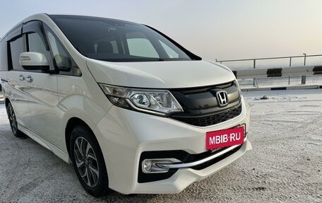 Honda Stepwgn IV, 2016 год, 2 188 000 рублей, 4 фотография