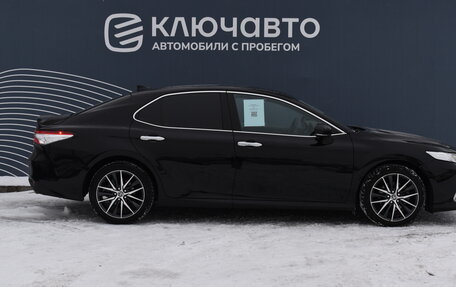 Toyota Camry, 2021 год, 2 790 000 рублей, 5 фотография