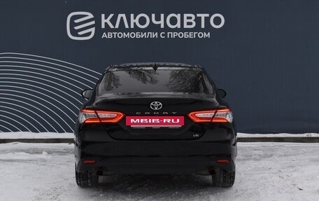 Toyota Camry, 2021 год, 2 790 000 рублей, 4 фотография