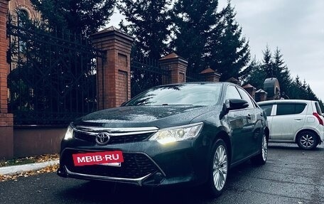 Toyota Camry, 2015 год, 1 700 000 рублей, 2 фотография