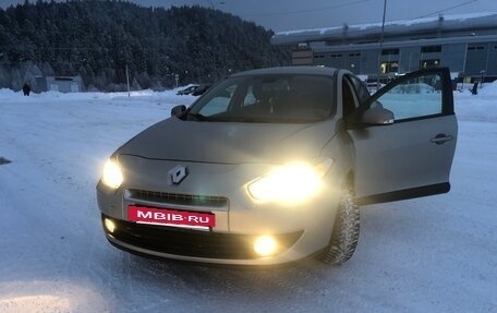 Renault Fluence I, 2011 год, 700 000 рублей, 2 фотография