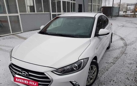 Hyundai Elantra VI рестайлинг, 2018 год, 1 420 000 рублей, 5 фотография