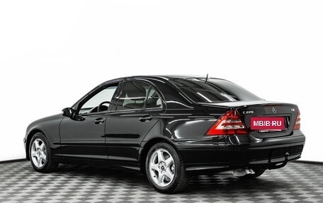 Mercedes-Benz C-Класс, 2005 год, 655 000 рублей, 4 фотография