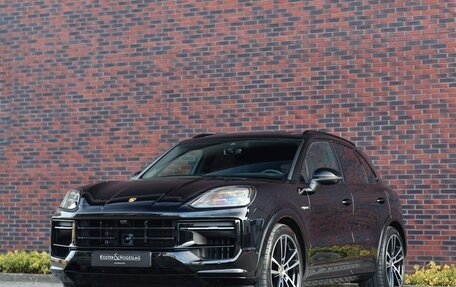 Porsche Cayenne III, 2023 год, 14 320 000 рублей, 2 фотография