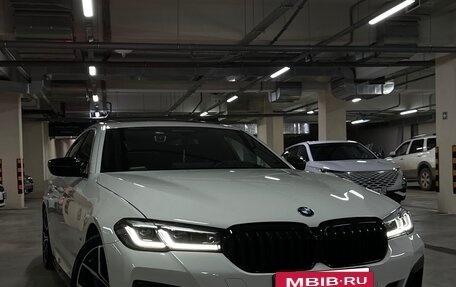 BMW 5 серия, 2020 год, 6 890 000 рублей, 2 фотография