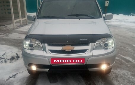 Chevrolet Niva I рестайлинг, 2010 год, 550 000 рублей, 1 фотография