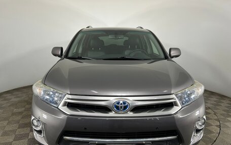 Toyota Highlander III, 2012 год, 2 250 000 рублей, 2 фотография