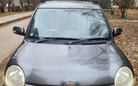 Toyota Sienta I, 2010 год, 930 000 рублей, 2 фотография