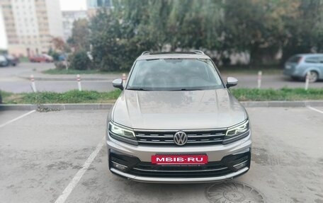 Volkswagen Tiguan II, 2018 год, 2 700 000 рублей, 4 фотография