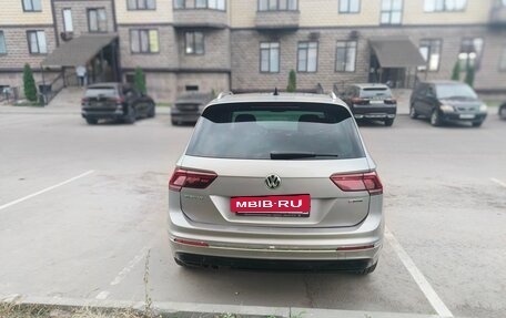 Volkswagen Tiguan II, 2018 год, 2 700 000 рублей, 7 фотография