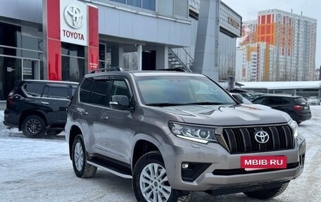 Toyota Land Cruiser Prado 150 рестайлинг 2, 2020 год, 7 999 000 рублей, 4 фотография