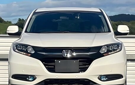 Honda Vezel, 2015 год, 1 400 000 рублей, 3 фотография