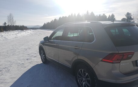 Volkswagen Tiguan II, 2018 год, 2 850 000 рублей, 4 фотография