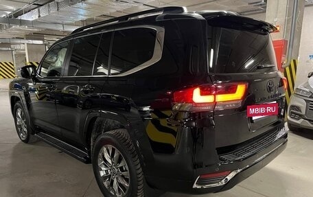 Toyota Land Cruiser, 2023 год, 14 700 000 рублей, 4 фотография