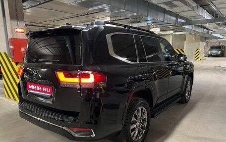 Toyota Land Cruiser, 2023 год, 14 700 000 рублей, 5 фотография