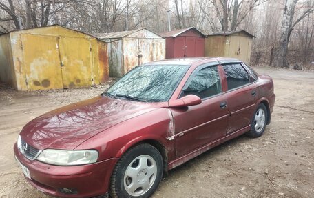 Opel Vectra B рестайлинг, 2001 год, 299 999 рублей, 1 фотография