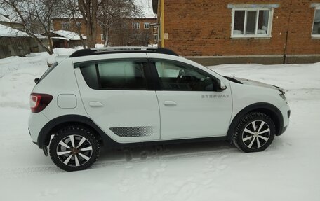 Renault Sandero II рестайлинг, 2018 год, 1 250 000 рублей, 4 фотография