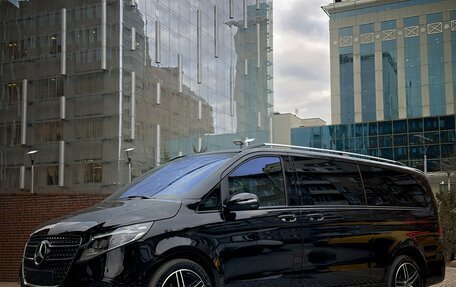 Mercedes-Benz V-Класс, 2024 год, 17 800 000 рублей, 2 фотография