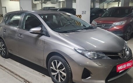 Toyota Auris II, 2013 год, 1 200 000 рублей, 3 фотография