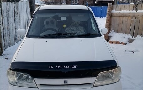 Nissan Cube II, 2001 год, 290 000 рублей, 2 фотография