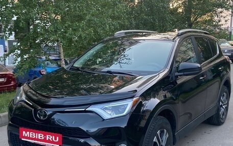 Toyota RAV4, 2018 год, 2 150 000 рублей, 2 фотография