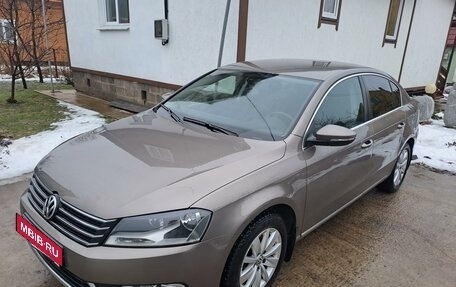 Volkswagen Passat B7, 2011 год, 1 230 000 рублей, 1 фотография