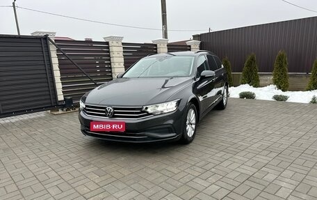 Volkswagen Passat B8 рестайлинг, 2023 год, 3 900 000 рублей, 1 фотография