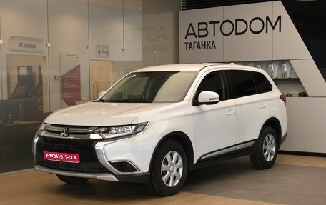 Mitsubishi Outlander III рестайлинг 3, 2017 год, 1 868 000 рублей, 1 фотография