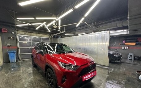 Toyota RAV4, 2021 год, 4 250 000 рублей, 3 фотография