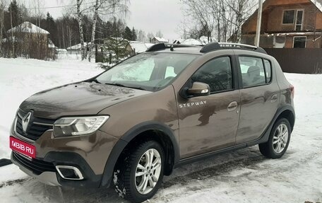 Renault Sandero II рестайлинг, 2019 год, 1 200 000 рублей, 1 фотография