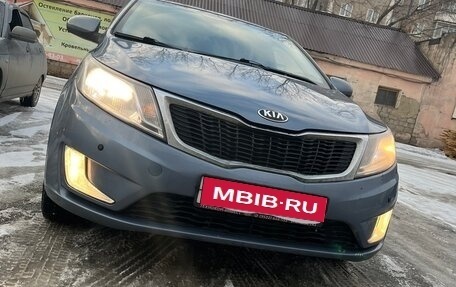 KIA Rio III рестайлинг, 2013 год, 810 000 рублей, 1 фотография