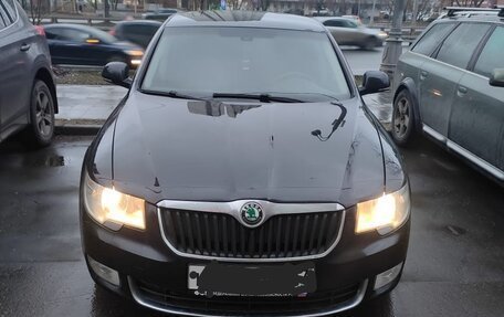 Skoda Superb III рестайлинг, 2010 год, 940 000 рублей, 1 фотография