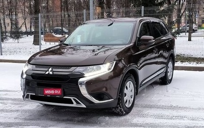 Mitsubishi Outlander III рестайлинг 3, 2021 год, 2 249 000 рублей, 1 фотография