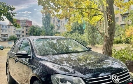 Volkswagen Passat B7, 2011 год, 1 000 000 рублей, 2 фотография