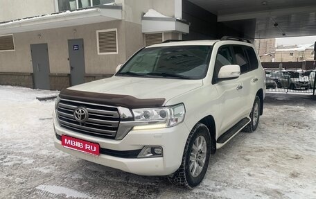 Toyota Land Cruiser 200, 2019 год, 8 975 000 рублей, 1 фотография