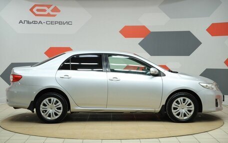 Toyota Corolla, 2011 год, 990 000 рублей, 4 фотография