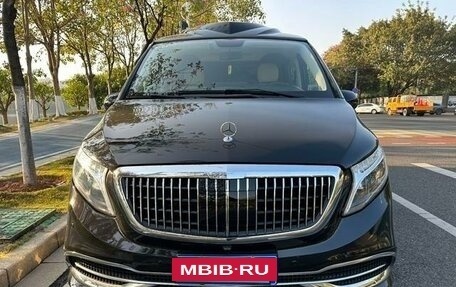 Mercedes-Benz V-Класс, 2021 год, 6 570 000 рублей, 2 фотография