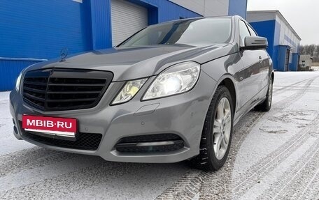 Mercedes-Benz E-Класс, 2012 год, 1 850 000 рублей, 2 фотография