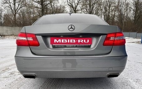 Mercedes-Benz E-Класс, 2012 год, 1 850 000 рублей, 4 фотография