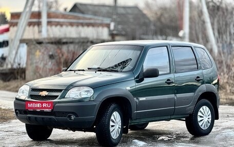 Chevrolet Niva I рестайлинг, 2011 год, 439 000 рублей, 2 фотография