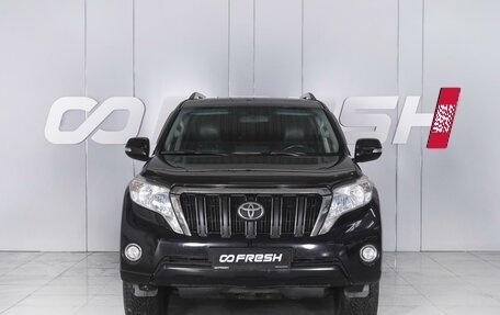 Toyota Land Cruiser Prado 150 рестайлинг 2, 2013 год, 3 649 000 рублей, 3 фотография