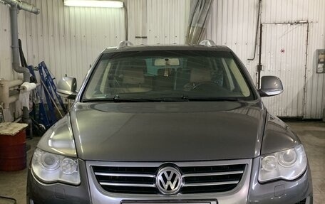 Volkswagen Touareg III, 2008 год, 1 600 000 рублей, 1 фотография