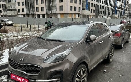 KIA Sportage IV рестайлинг, 2018 год, 2 400 000 рублей, 1 фотография