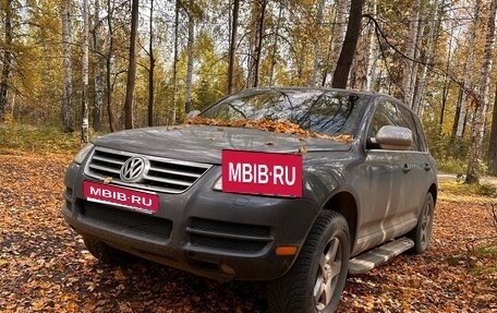 Volkswagen Touareg III, 2003 год, 560 000 рублей, 1 фотография