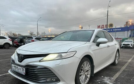 Toyota Camry, 2020 год, 3 197 000 рублей, 1 фотография