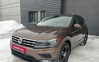 Volkswagen Tiguan II, 2018 год, 2 650 000 рублей, 1 фотография